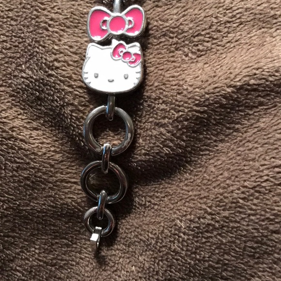 Vintage Hello Kitty Bracelet Watch!!! - Picture 3 of 4